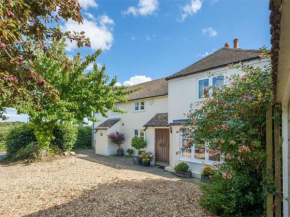 4 Bed in Ningwood IC048